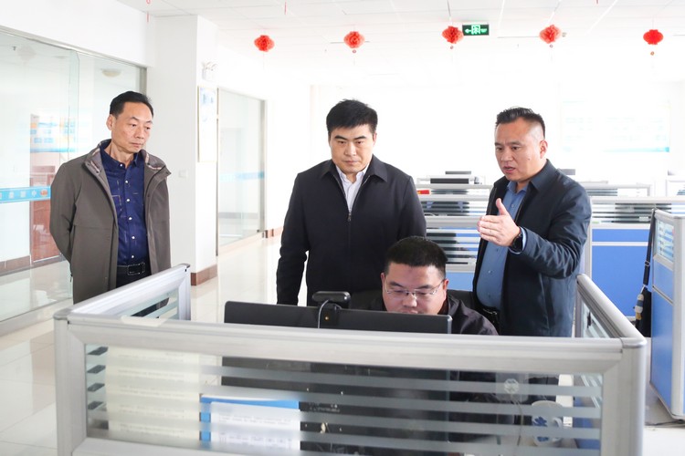 济宁市工业和信息化局领导一行莅临中煤集团参观指导