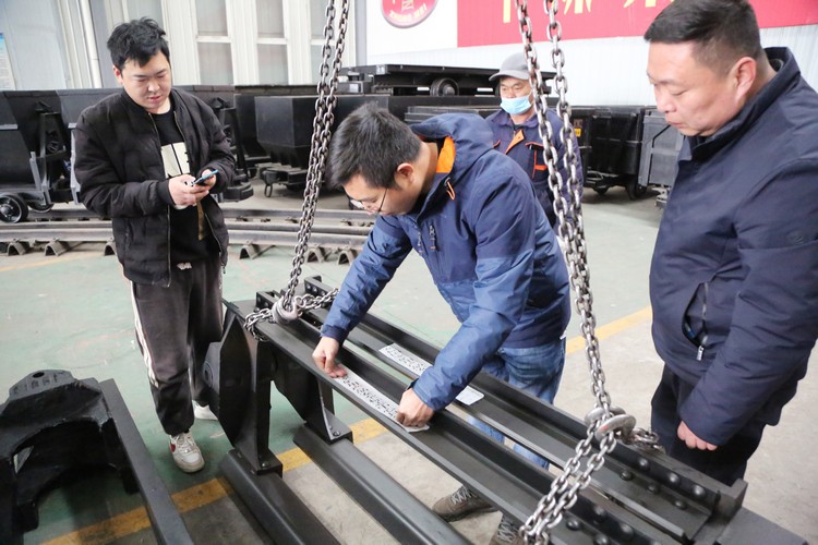 国家安标检验中心专家莅临中煤集团现场产品检验顺利通过