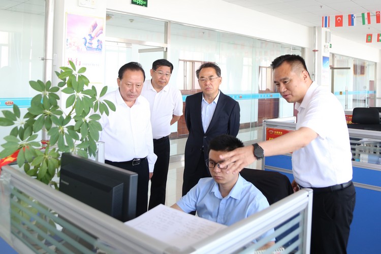 济宁市政协领导莅临中煤集团参观调研