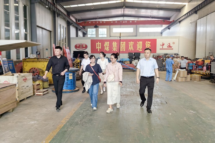 越南客商莅临中煤集团采购工程与矿山设备