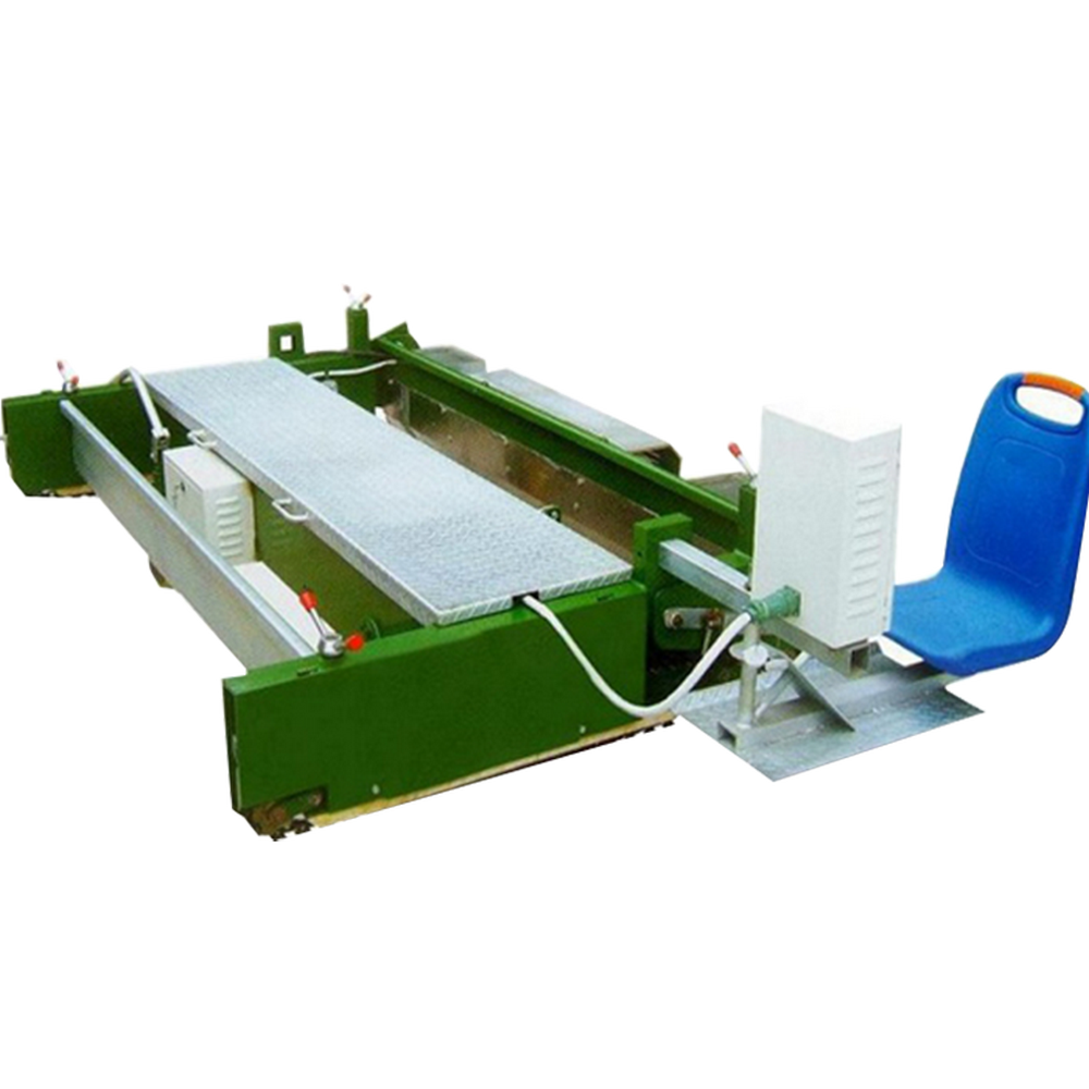 TPJ 型操场塑胶跑道摊铺机